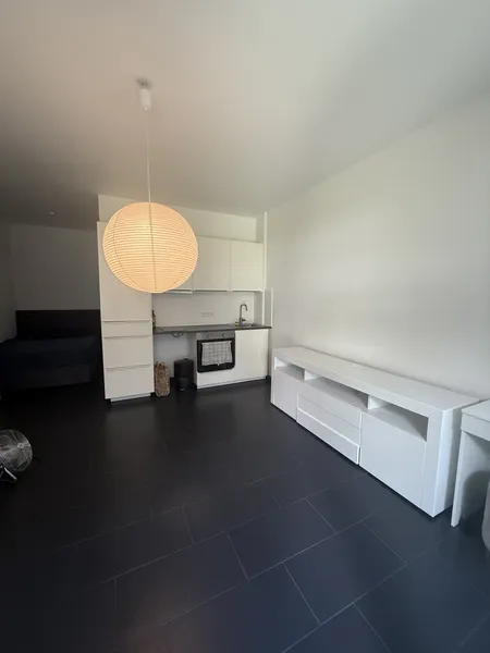 Kompakte Wohnung mit Balkon in Berlin-Tiergarten — photo 1
